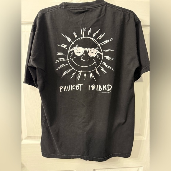 Men’s Phuket Island Black with white Graphics short sleeve T-Shirt Size large - Picture 3 of 8